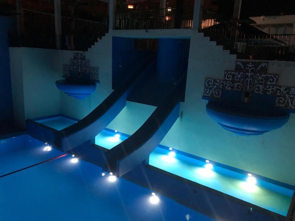 Apartamento Estudio Benalbeach Primera Linea De Playa