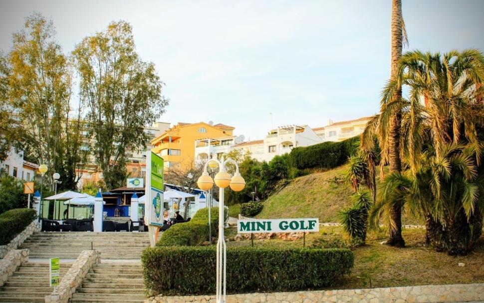 Apartamento Estudio Benalbeach Primera Linea De Playa Benalmádena